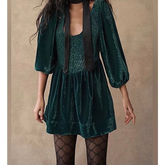 Free People Farrier A-Line Smocked Velvet Mini Dress Green Large Christmas Photo - Picture 1 of 16
